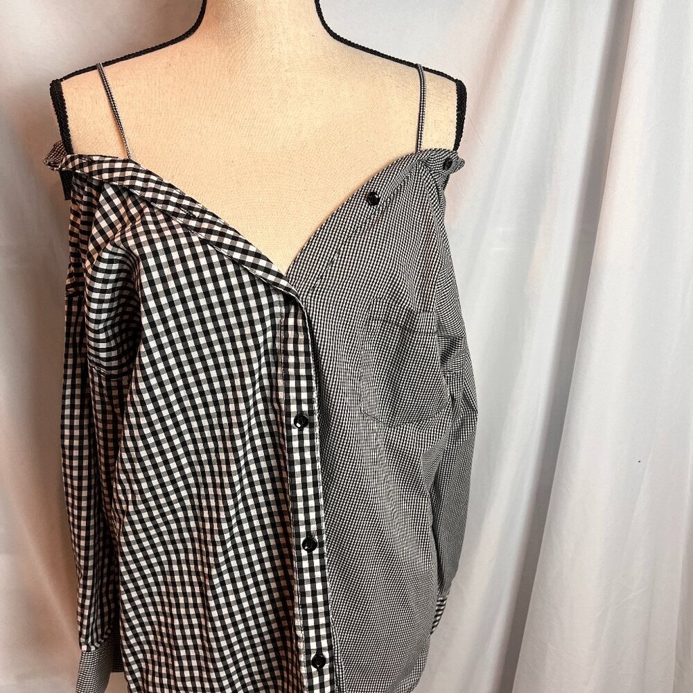 Women's Unique Black/white check Akira Off shoulder Button front Blouse Size S